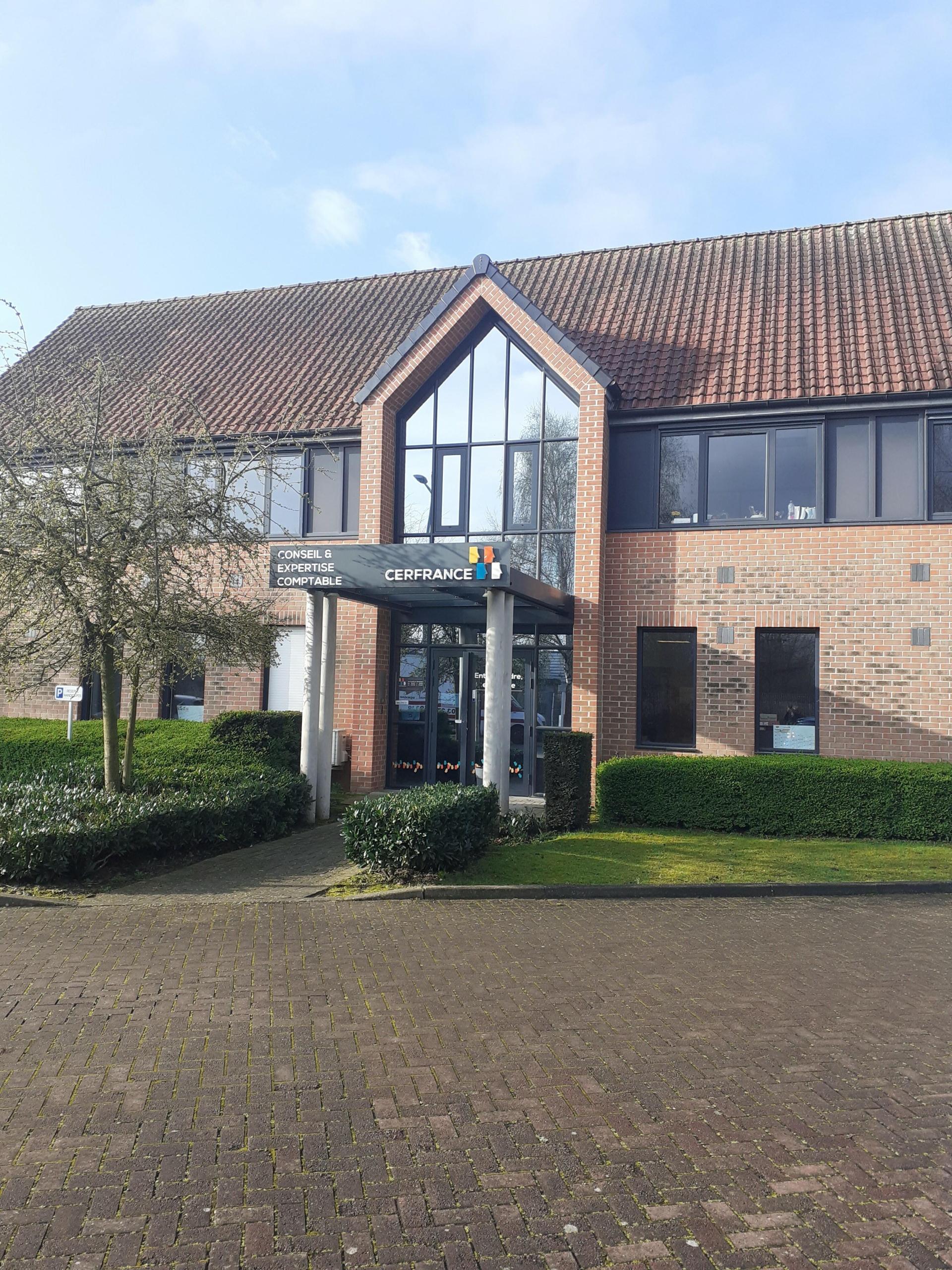 Bâtiment qui accueil le cabinet de conseil et d'expertise comptable de Sars et Rosières de Cerfrance Nord Pas de Calais